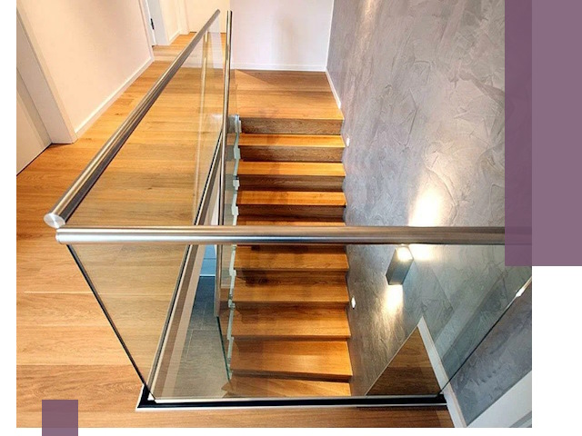 Перила для лестницы в доме — изготовление и монтаж в Ярцеве