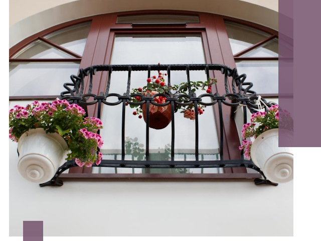 Изготовление и монтаж французских балконов в Ярцеве