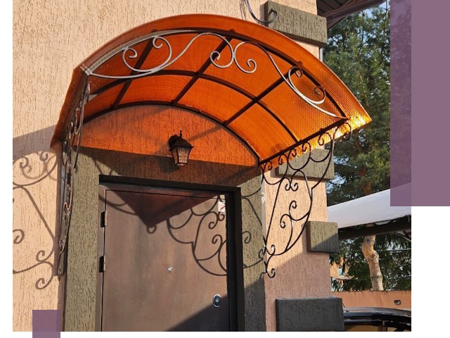 Демонтаж козырьков в Ярцеве быстро и безопасно